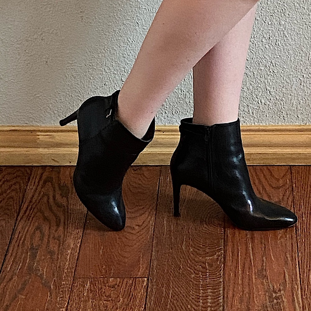 Nine West black heeled booties